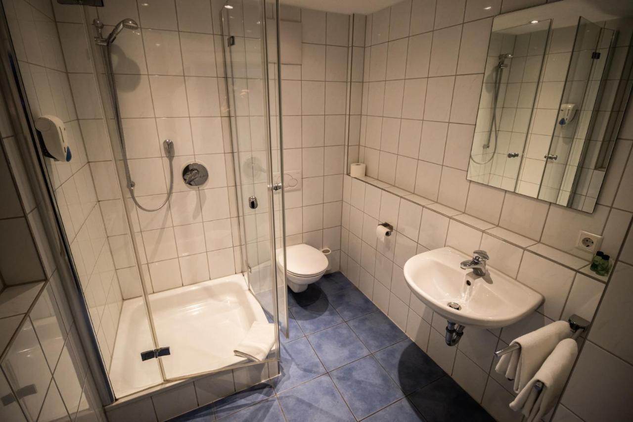 Hotel Gasthof Roessle ヴァインガルテン エクステリア 写真