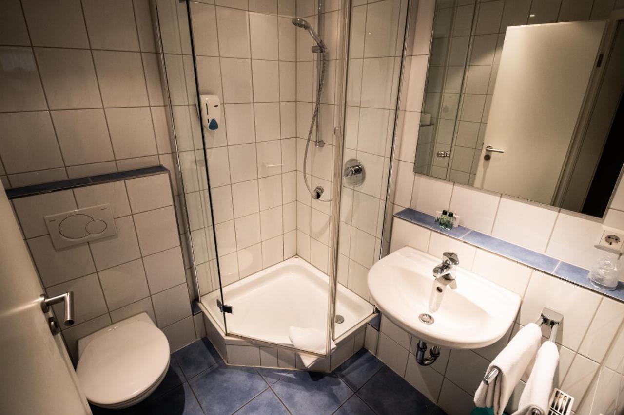 Hotel Gasthof Roessle ヴァインガルテン エクステリア 写真