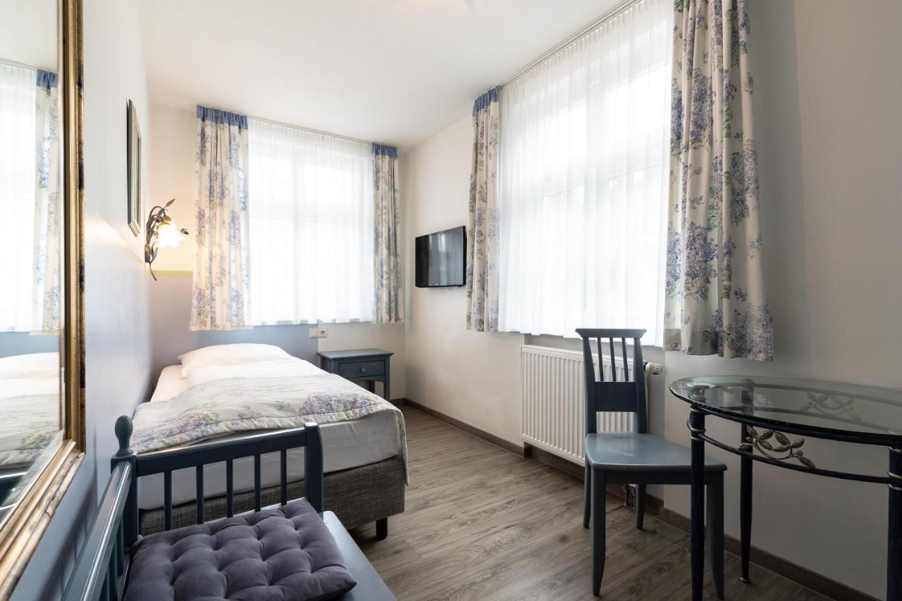 Hotel Gasthof Roessle ヴァインガルテン エクステリア 写真